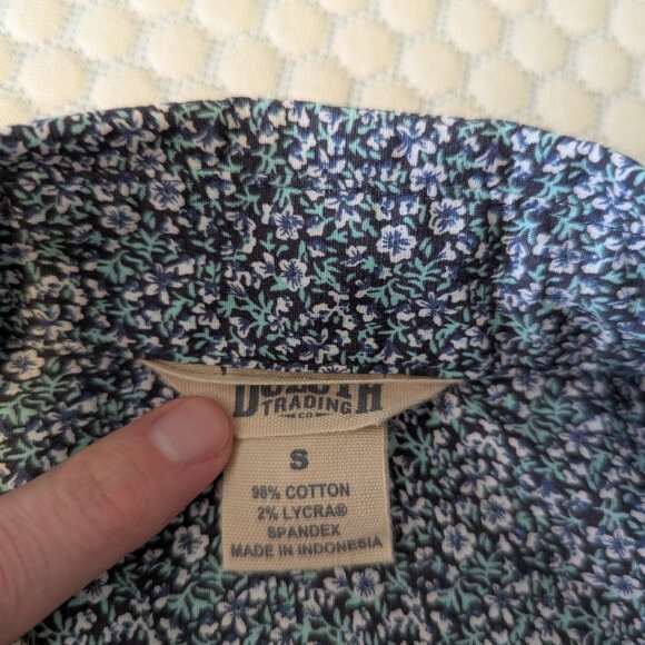 Duluth Trading Co Women's Long Sleeve Button Up Shirt - Picture 3 of 4